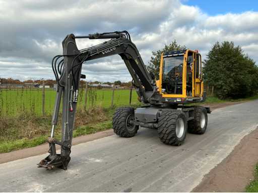 2003 Volvo EW70 Wheeled Excavator