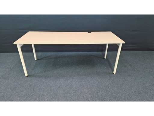 Ahrend - 100 - Desk (3x)