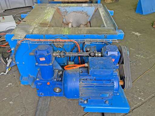  Écraseur de bouteilles BOREMA Type R-1200 FPET 2013 (aplatissement)