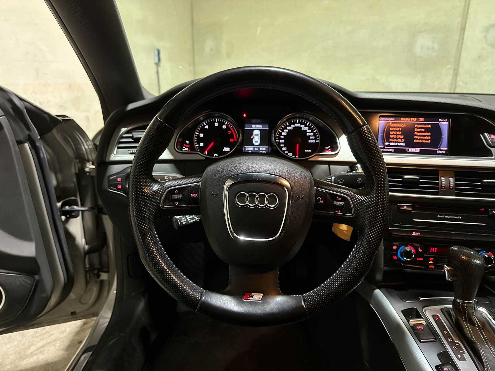 Audi A5 Coupé 2.0 TFSI Quattro Pro Line S 211pk 2011 (Origineel-NL), 91-PTK-8