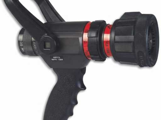 Buse incendie Akron 1704 Turbojet BSP avec débit réglable