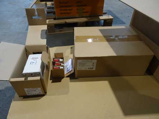 Mersen - Lote de material de instalación eléctrica