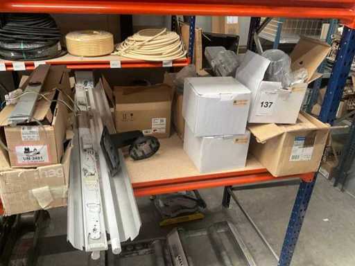 Serie di varie luci da negozio