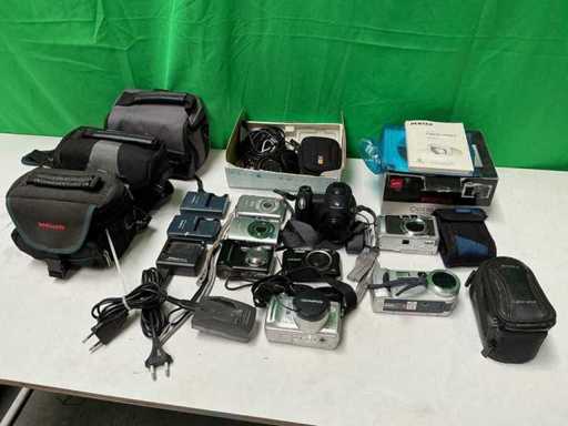 Canon, Nikon, Konica Minolta, Olympus, Sony, Pentax - Photo camera (8x)