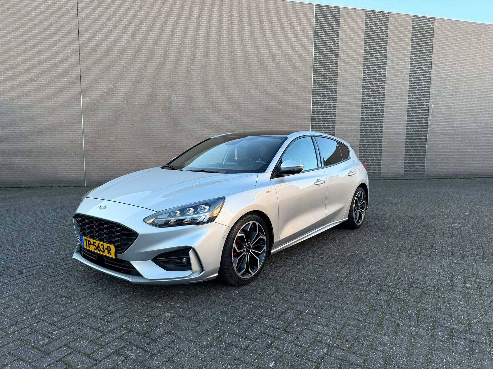 Ford – 2018 – Focus – 1.5 EcoBl. ST L. Bns – TP-563-R