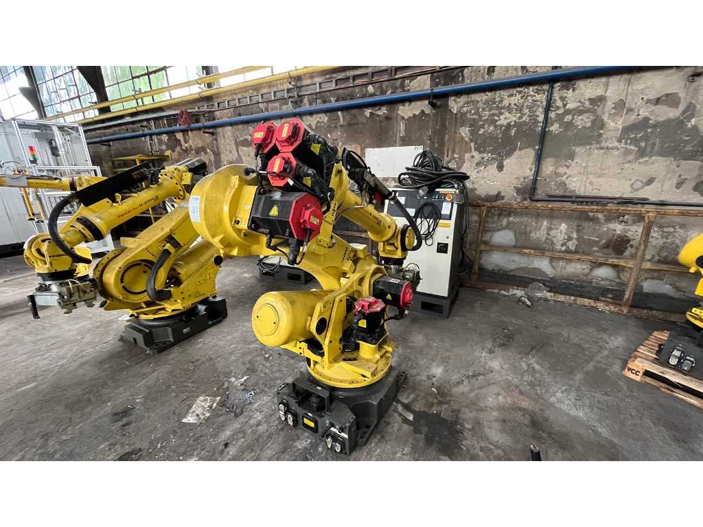 2008 Fanuc R-2000iB/165F Robot di movimentazione