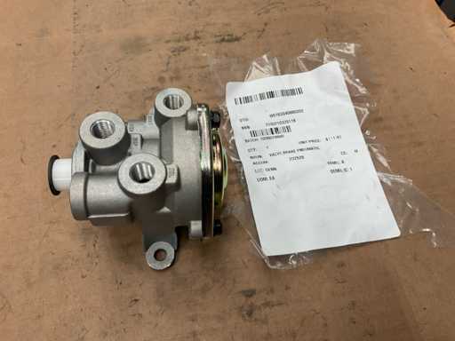 Soupape pneumatique de frein