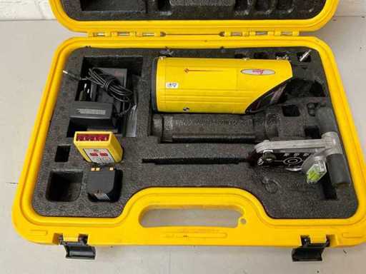 Laser kanałowy Leica Piper 100