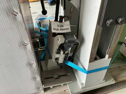 Gechter Kniehebelpresse 5kN