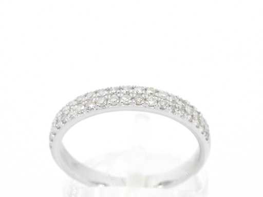 Pier?cionek z bia?ego z?ota z diamentami