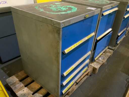 Bott Workshop Furniture