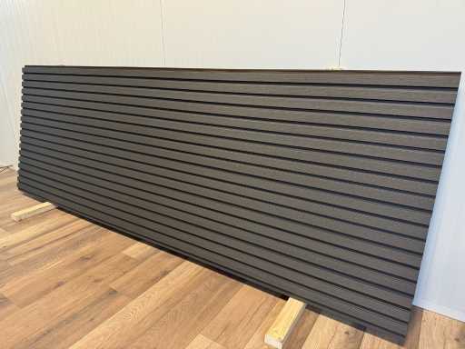 Panel ścienny kompozytowy (30x) w kolorze srebrnoszarym