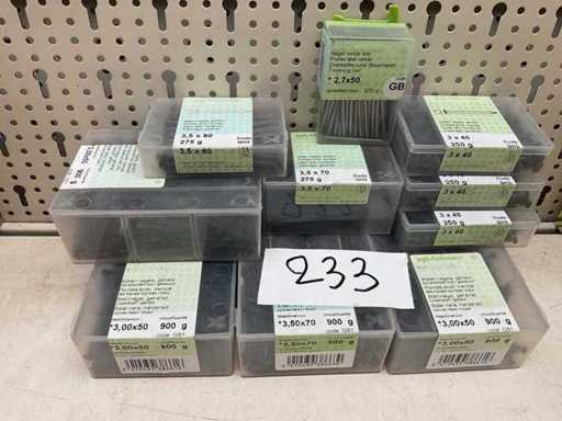 10 cutii de cuie de oțel