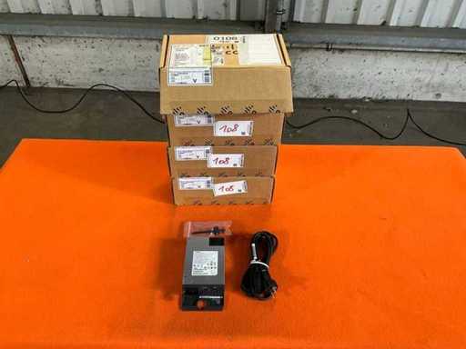 Cisco PWR-C5-125WAC Power Supply (4x)
