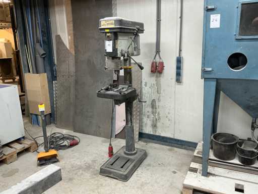 Quantum B32F Kolomboormachine