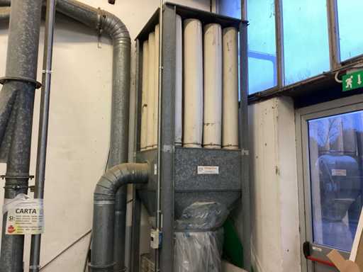 Suction system with filter