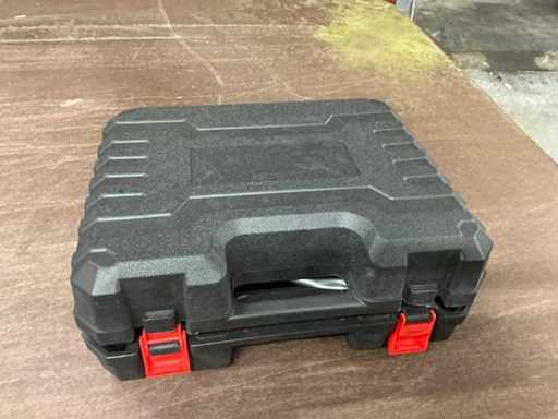 QLT 21 volt Pressure washer