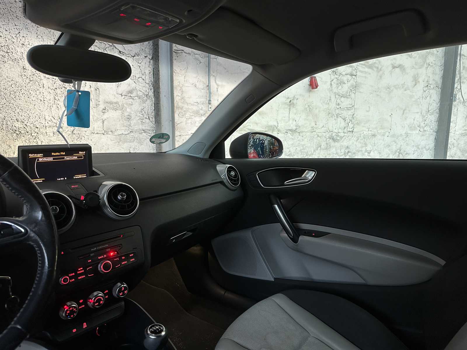 Audi A1 1.4 TFSI Amb. PL. B. 122PK 2011, 56-PDD-6