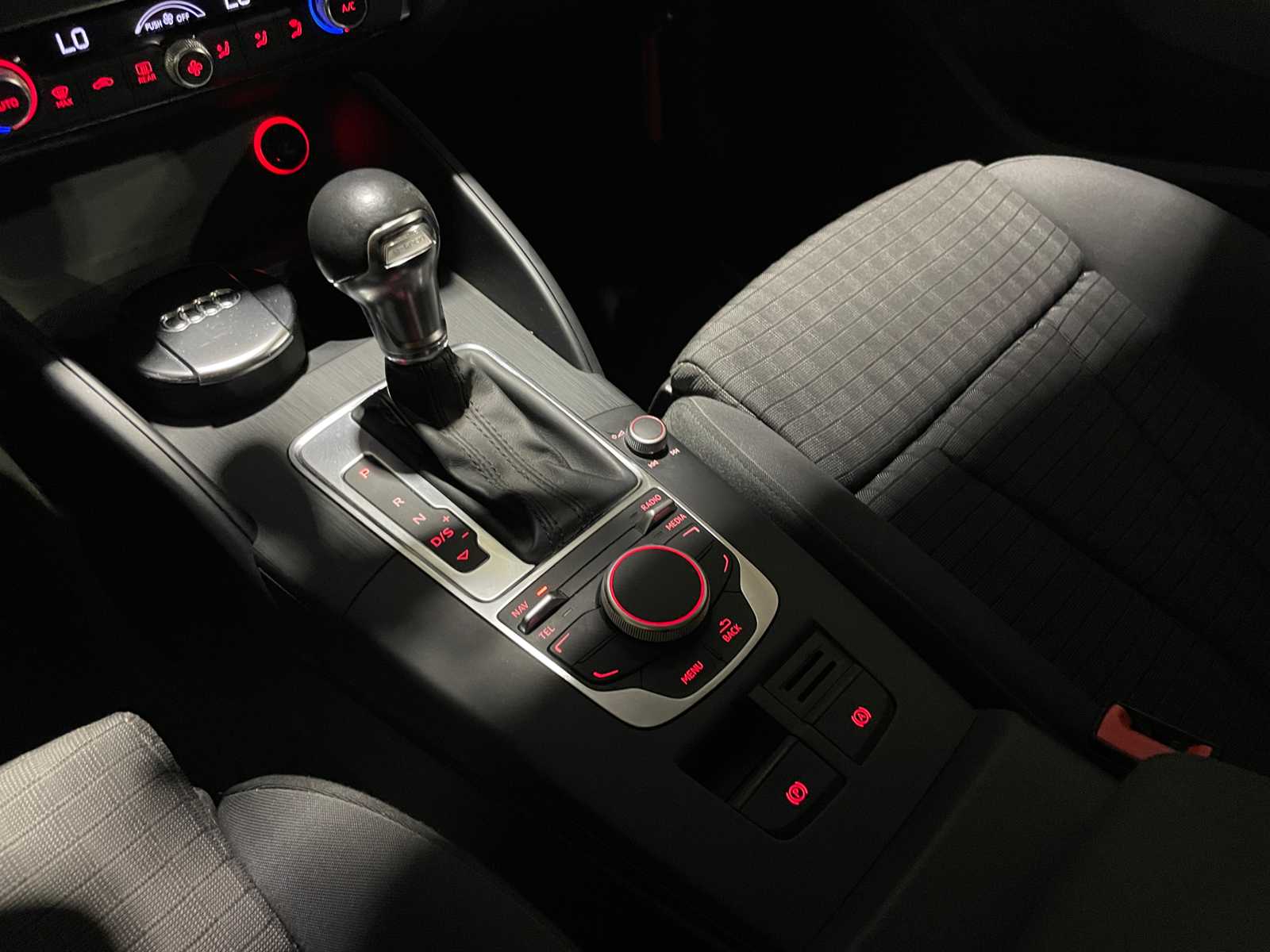 Audi A3 Sportback 1.4 TFSI Ambition Pro Line plus g-tron 110hp 2014, 7-TLL-20
