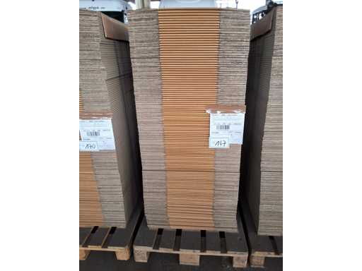   Pallet cardboard boxes