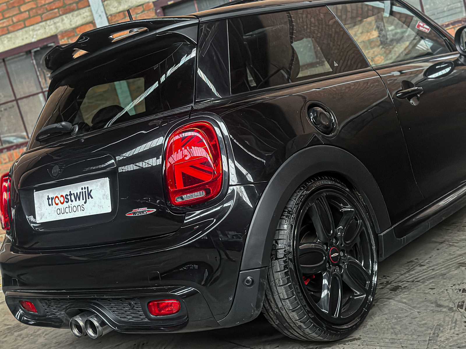 Mini Cooper S 2.0 JCW 400pk 2014 (Origineel-NL), 3-XDD-09