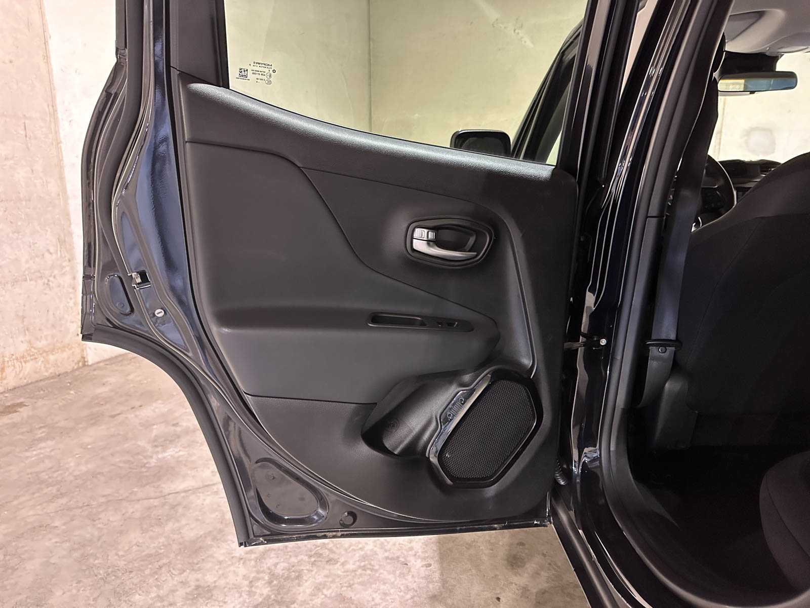 Jeep Renegade 1.4 MultiAir Night Eagle II Lmtd DDCT 140pk 2018 (Origineel-NL + 1e eigenaar), XD-557-D