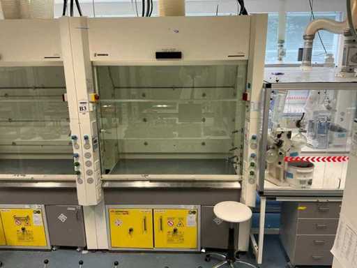 MACH AIRE 1800 VAV SORBONNE