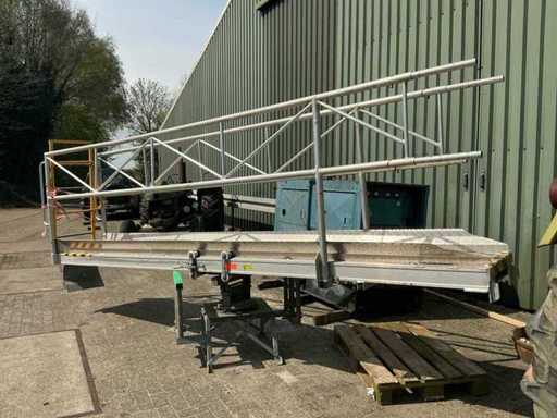 Layher Rotating Walkway Work Bridges and Console
