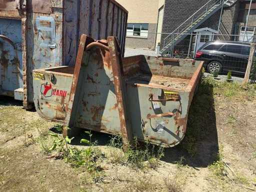 Container