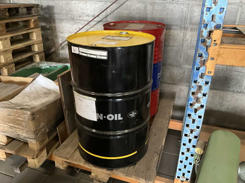 Oil drums (2x)