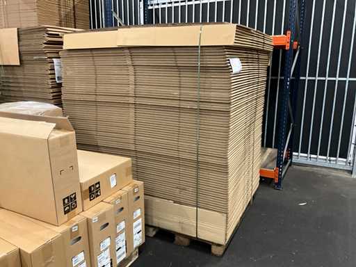 Partij Kartonnen doos 900x900x1400 mm (85x)