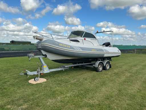 Sacs - Mamba - Bateau semi-rigide en état de naviguer