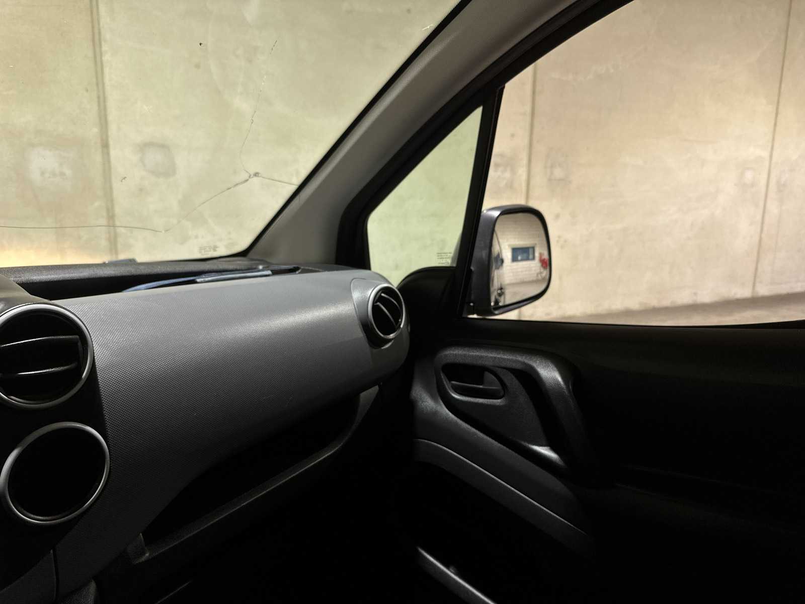 Peugeot Partner 120 1.6 BlueHDi 100 L1 Premium Pack S&S 99pk 2018 (Origineel-NL), V-723-NZ