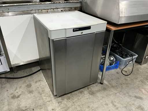 Frigider din oțel inoxidabil Gram