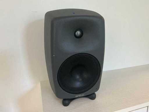 Monitor bi-amplificat Genelec 8050A