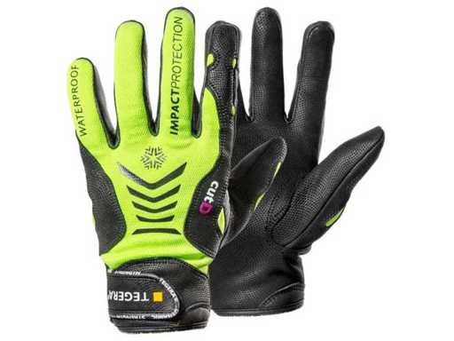 Work shoes, workwear and PPE