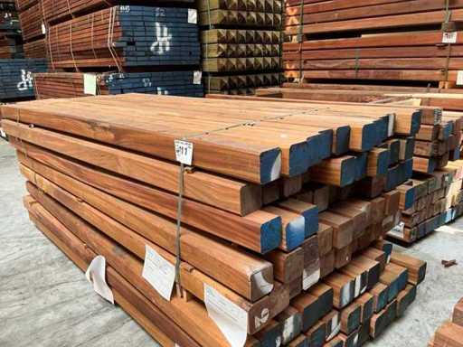 Hardhouten paal Okan (55x)