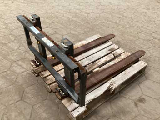 Cascade Fork Carriage