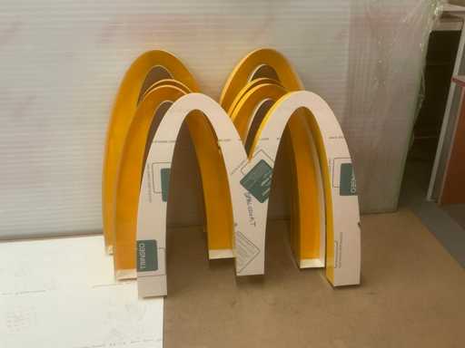 Diverse reclamefoto,s MC DO (4x)