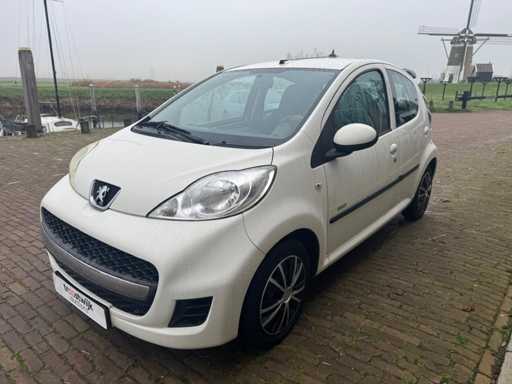 Peugeot 107 1.0-12V Millesim 200 38-PBH-9