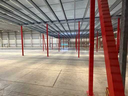Mezzanine of 762m2 - 500kg/M2 - Like new - 2020 