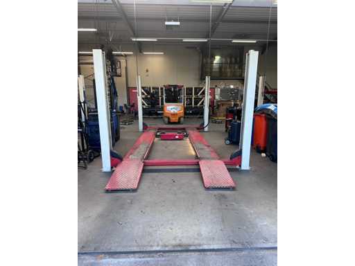 Autop Stenhoj - 4 koloms hefbrug 4000KG