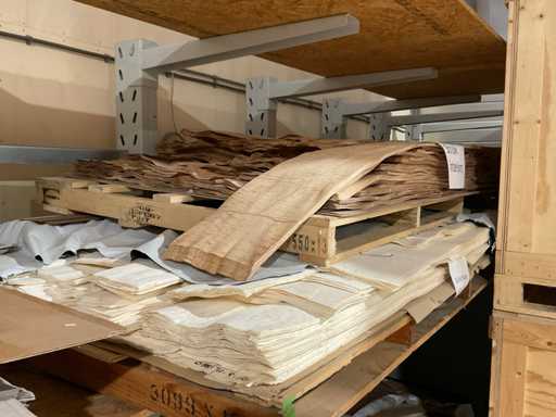 Lot de diverses bandes de placage