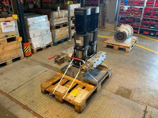 Stație de pompare cu 2 pompe verticale GRUNDFOS