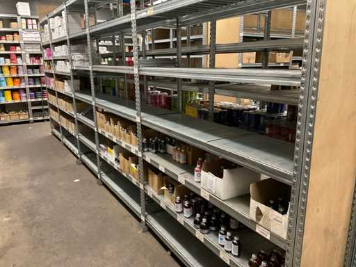 Batch of flower supplies