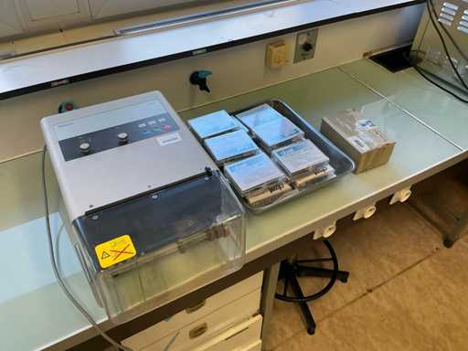 Retsch MM 301 Vibro-molen