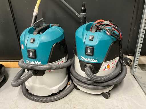 Makita VC2512L Industrial vacuum cleaner (2x)