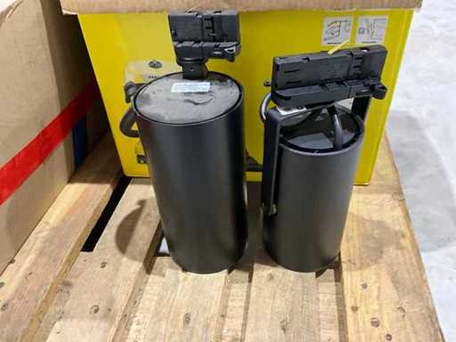 Philips/unbranded LED Shop Lighting (70x)