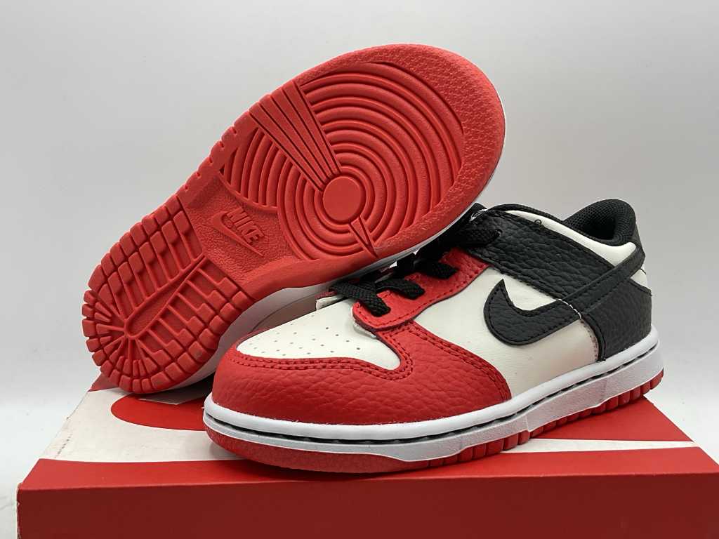 Nike Dunk Low EMB NBA 75th Anniversary Chicago Kids Sneakers 27