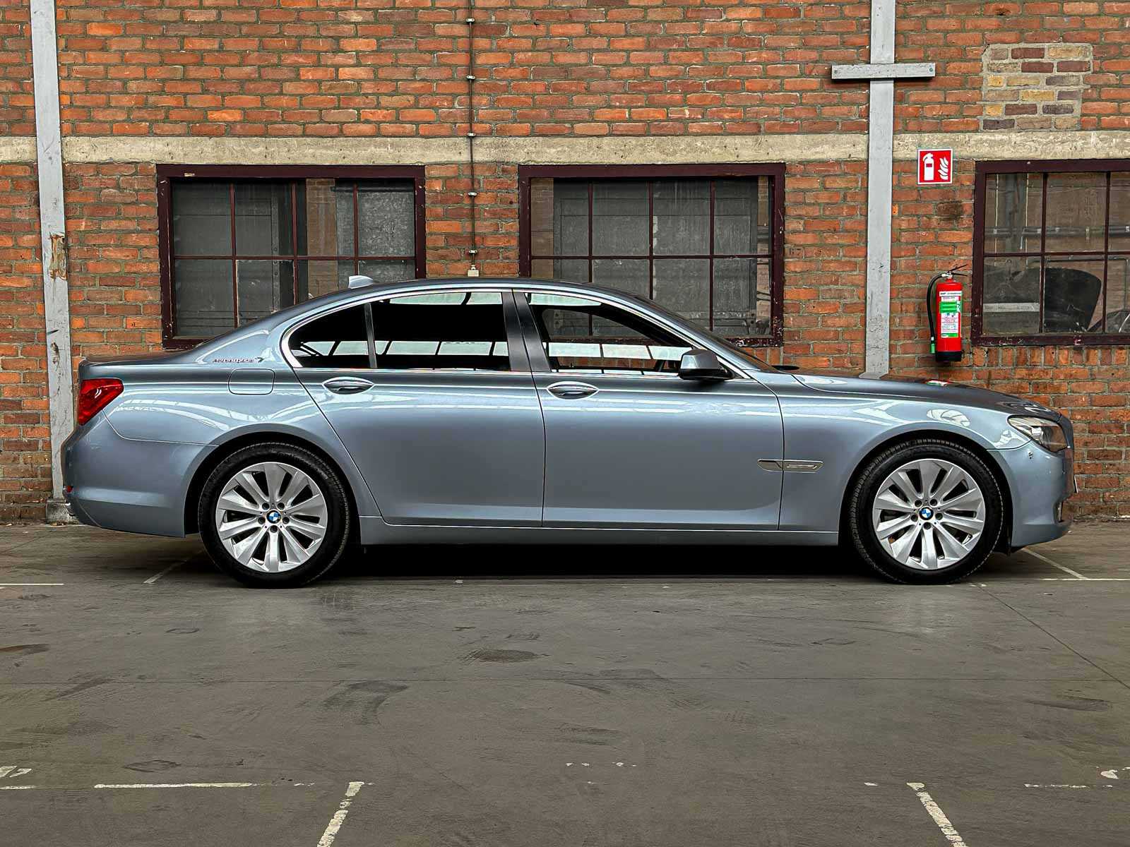 BMW ActiveHybrid7 F04 4.4 V8 465pk 2010 Youngtimer (70.000 km)